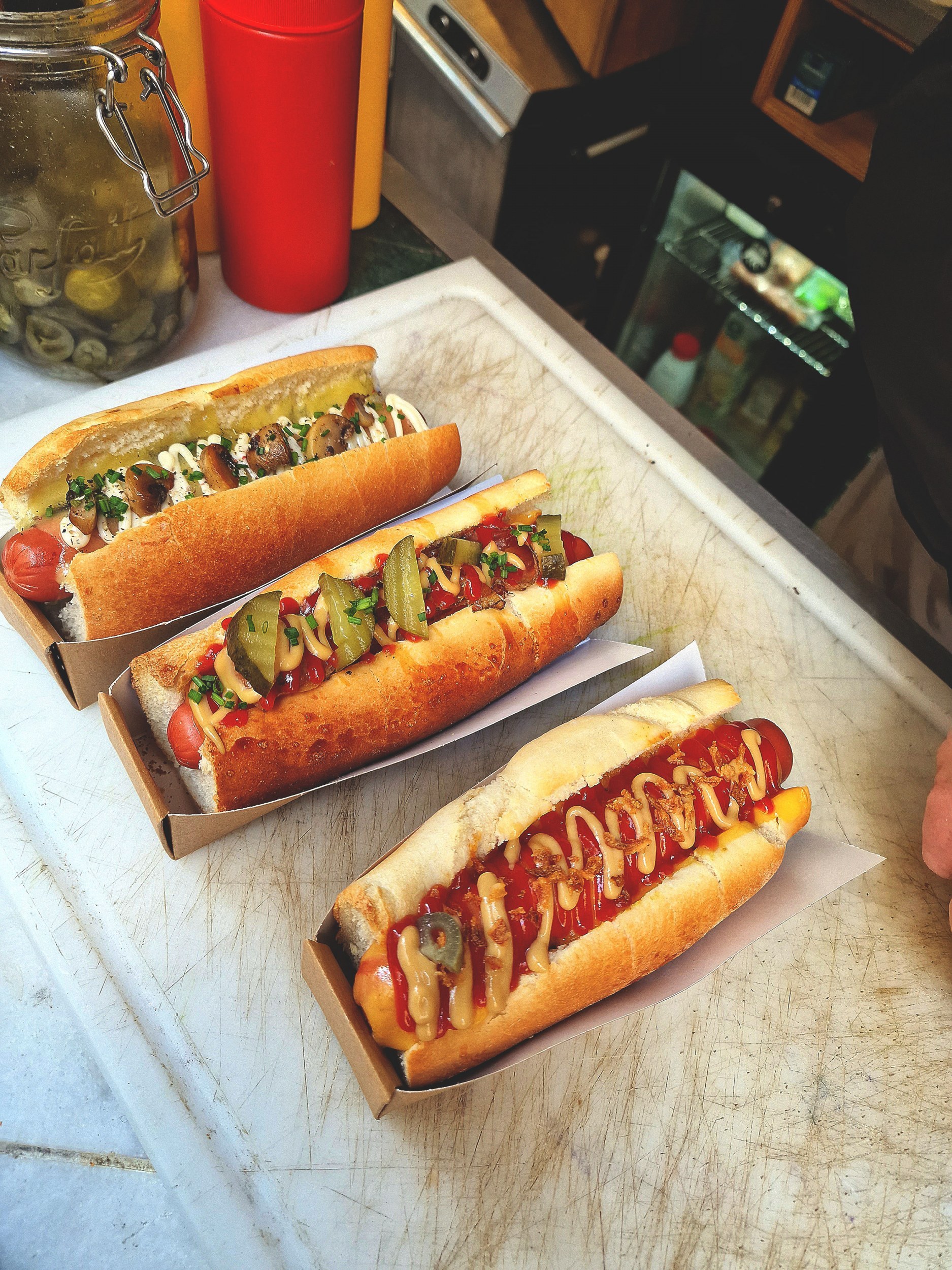 Hot-dogs à La Caravane Passe